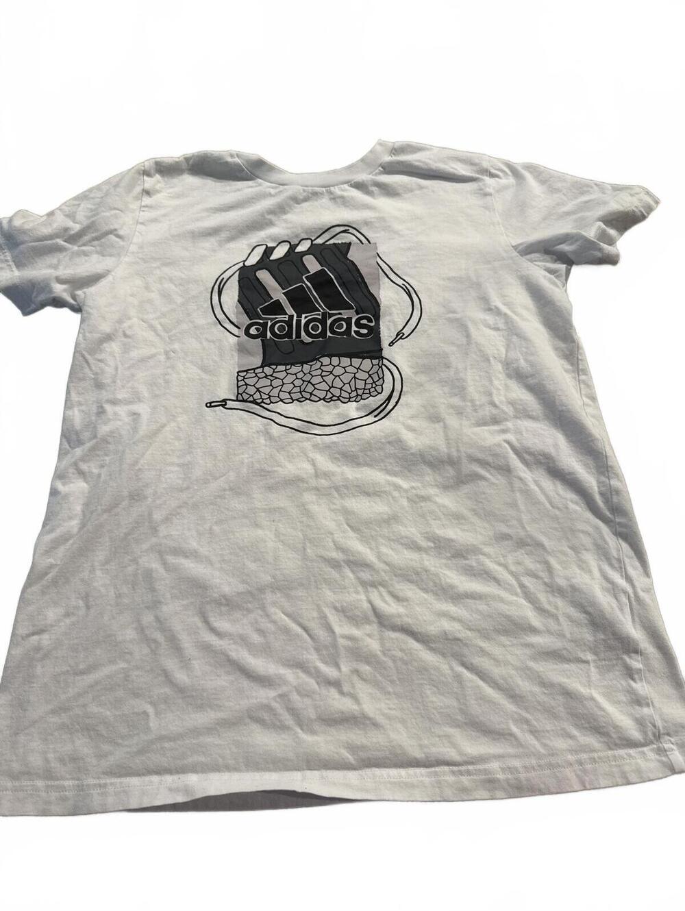 adidas Boys XL White Graphic T-Shirt